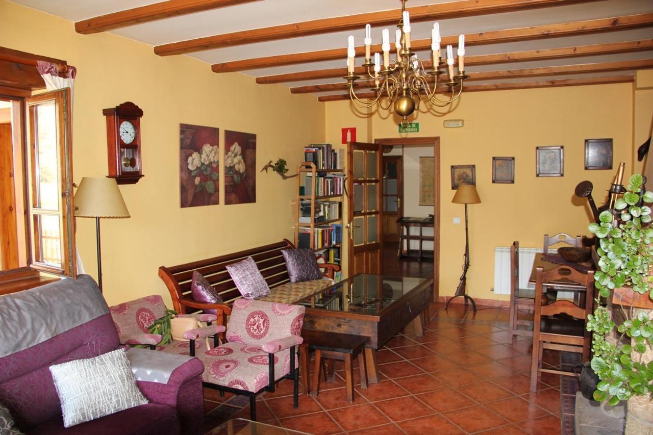 Mirador De Enterrias Hotel Bagian luar foto
