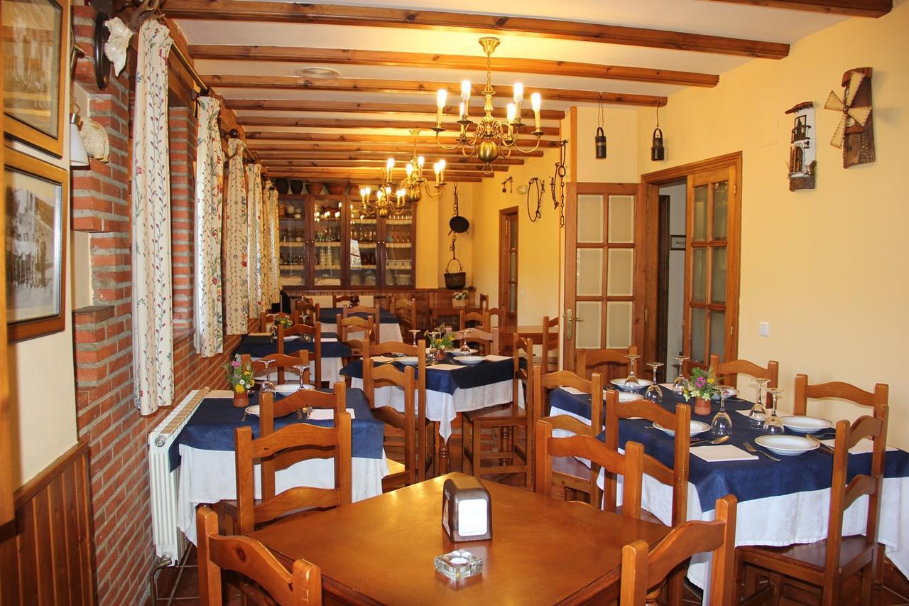 Mirador De Enterrias Hotel Bagian luar foto